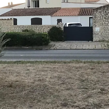 Face A La Villa Rivedoux-Plage