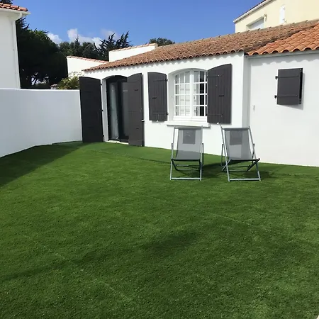 וילה Face A La *