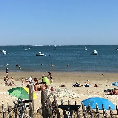 וילה Face A La *