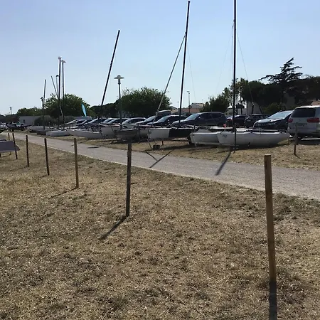 וילה Face A La *